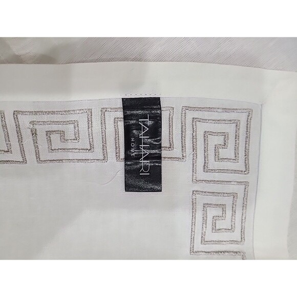 TAHARI HOME NAPKINS (8) WHITE SILVER BORDER  20 X 20 100% COTTON - Picture 4 of 7